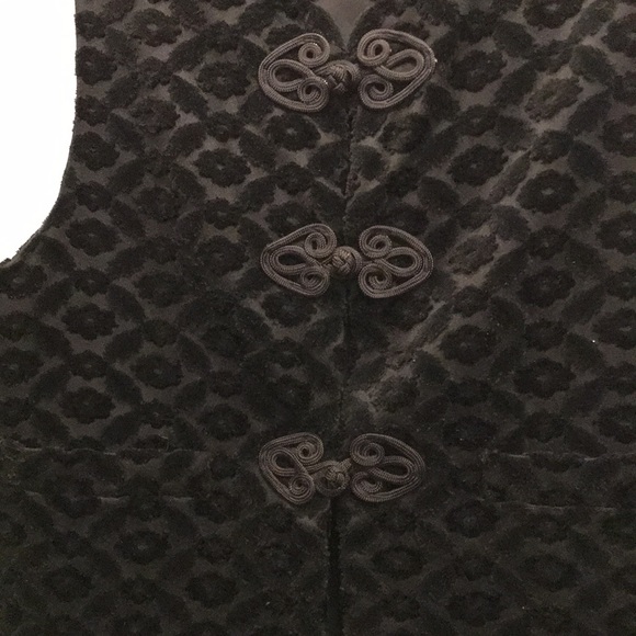 Max & Mabel Velvet Vest Black - Picture 5 of 8